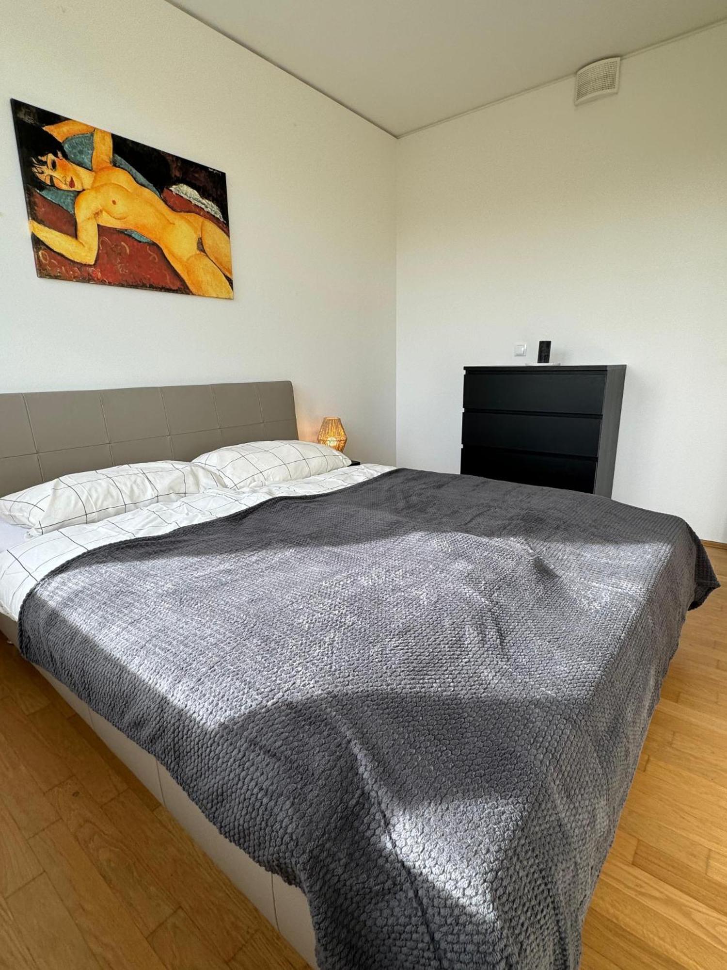 Appartamento Reside In The Golden Wave Graz Esterno foto